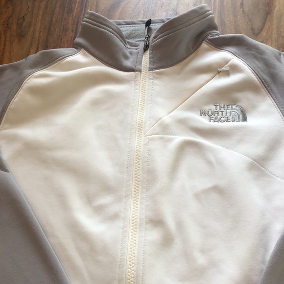 The North Face TKA stretch zip up fleece - Picture 2 of 6
